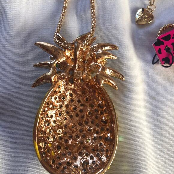 Betsey Johnson Pineapple Pendant Necklace Rhinestone Crusted Fruit Salad NWT - Picture 7 of 8